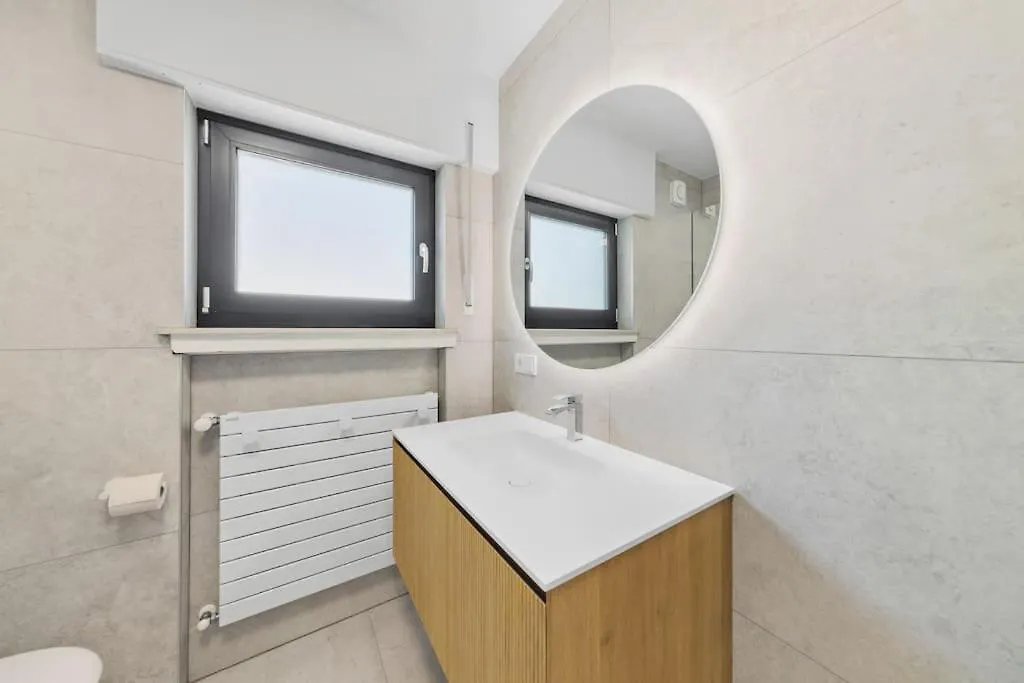 Villa66 - Private Bedroom 6 - Shared Kitchen Livange 0*,  Luxembourg